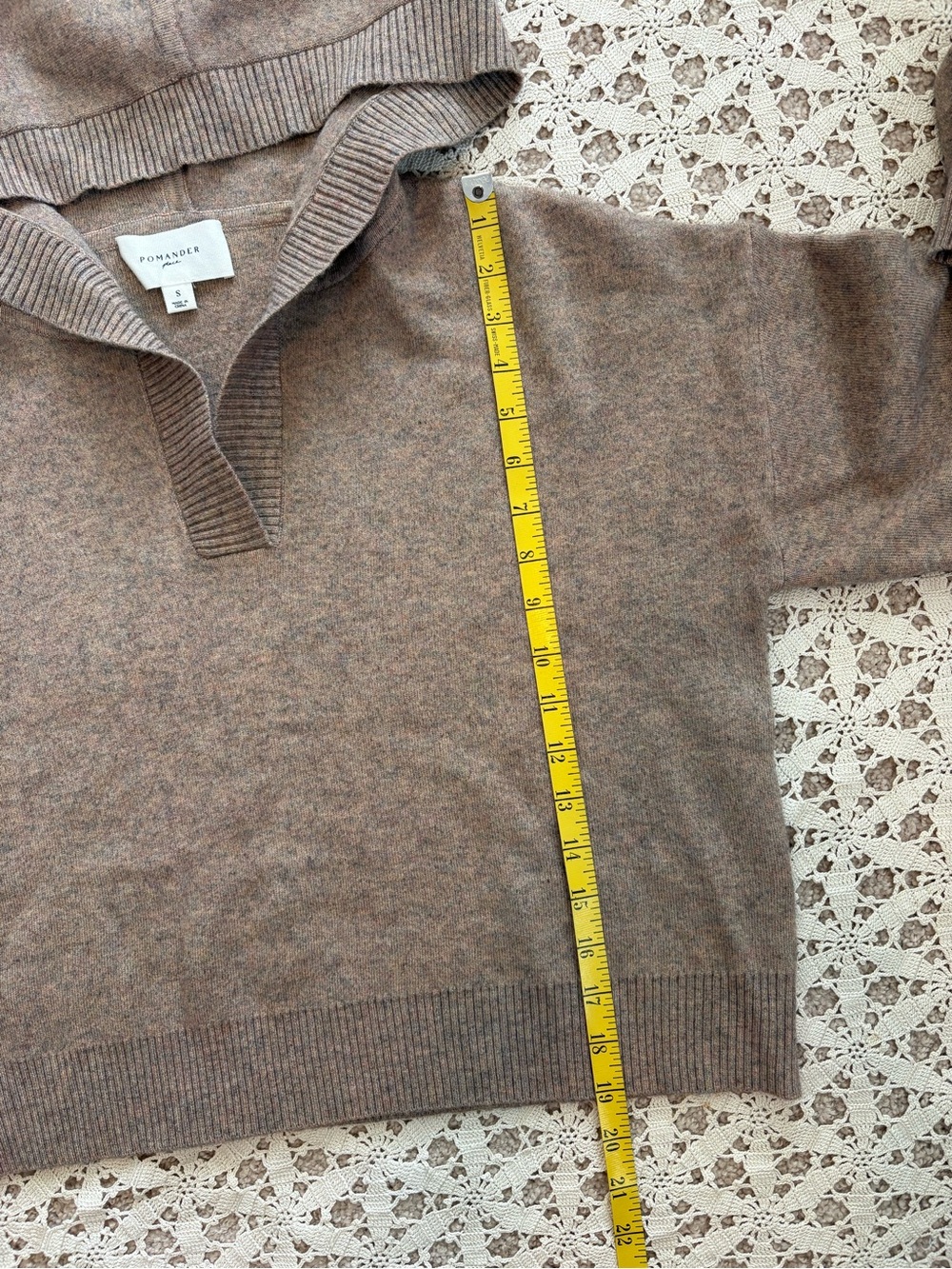 Pomander Place Tuckernuck Hazelwood Taupe Zarah Cropped Hoodie Sweater Small - Picture 6 of 9